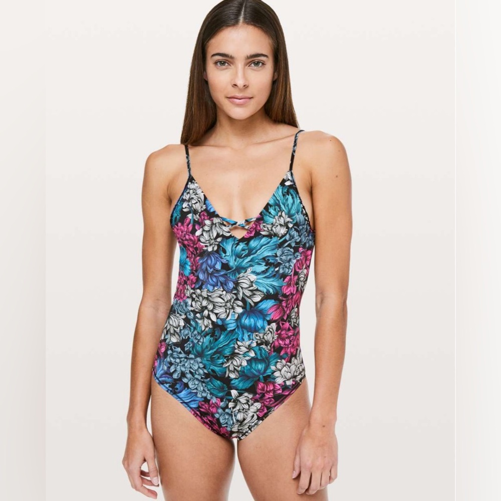 Lululemon Shoreline One Piece Swimsuit
Nocturnal Floral Multi